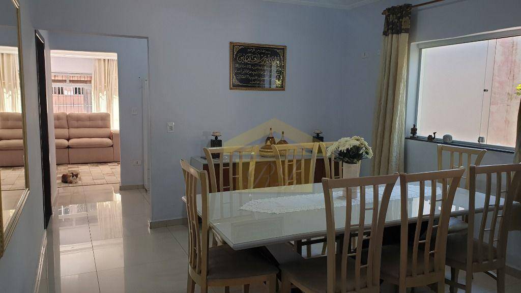 Casa à venda com 4 quartos, 194m² - Foto 11