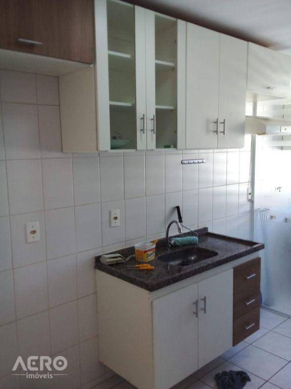 Apartamento à venda com 2 quartos, 60m² - Foto 12