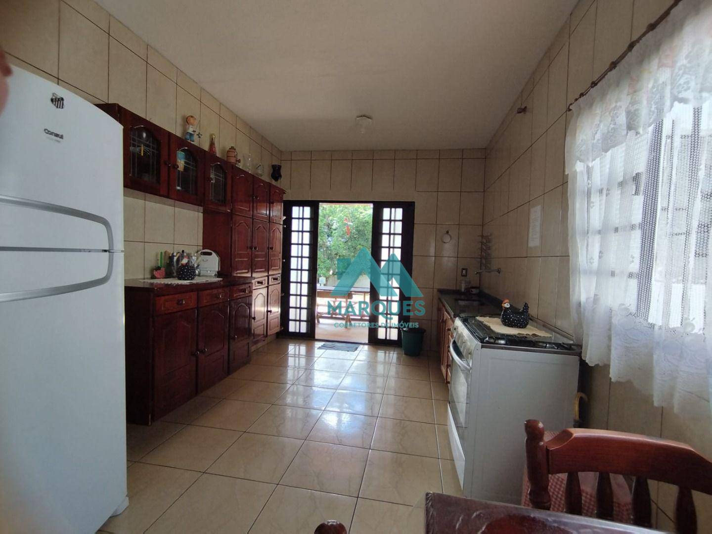 Chácara à venda com 3 quartos, 150m² - Foto 4