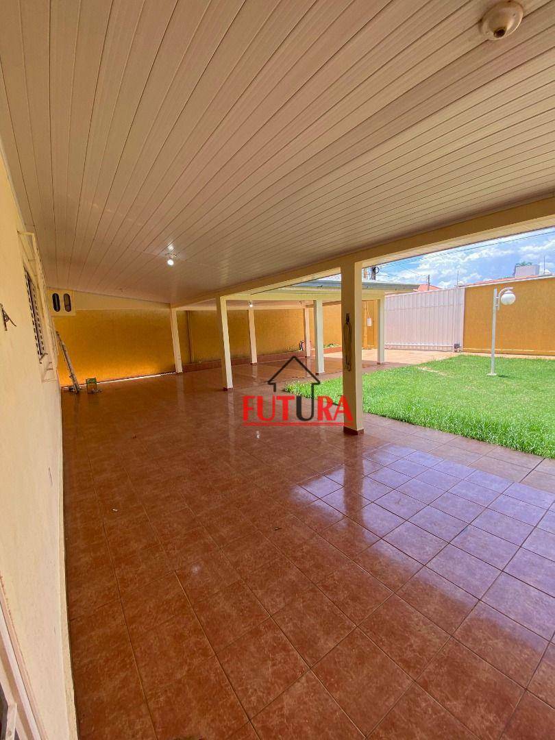 Casa para alugar com 4 quartos, 800M2 - Foto 2