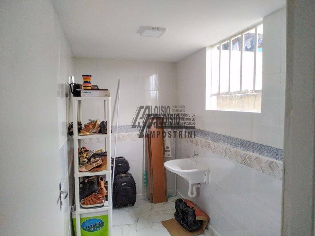 Casa à venda com 3 quartos, 200m² - Foto 21