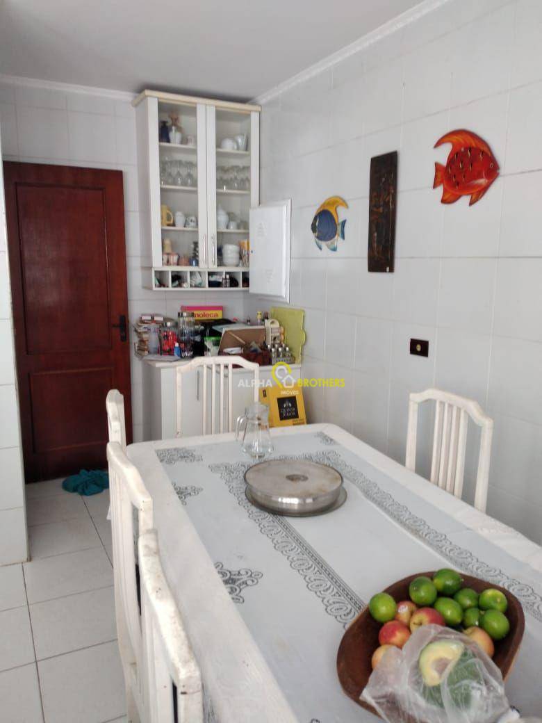 Casa de Condomínio à venda com 4 quartos, 450m² - Foto 11