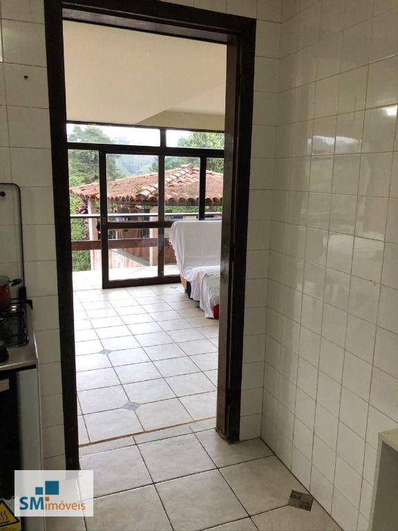 Casa à venda com 3 quartos, 333m² - Foto 14