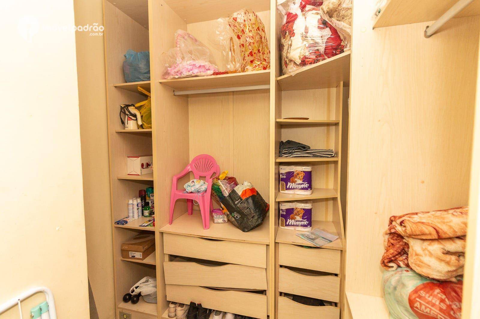 Casa à venda com 4 quartos, 320m² - Foto 6