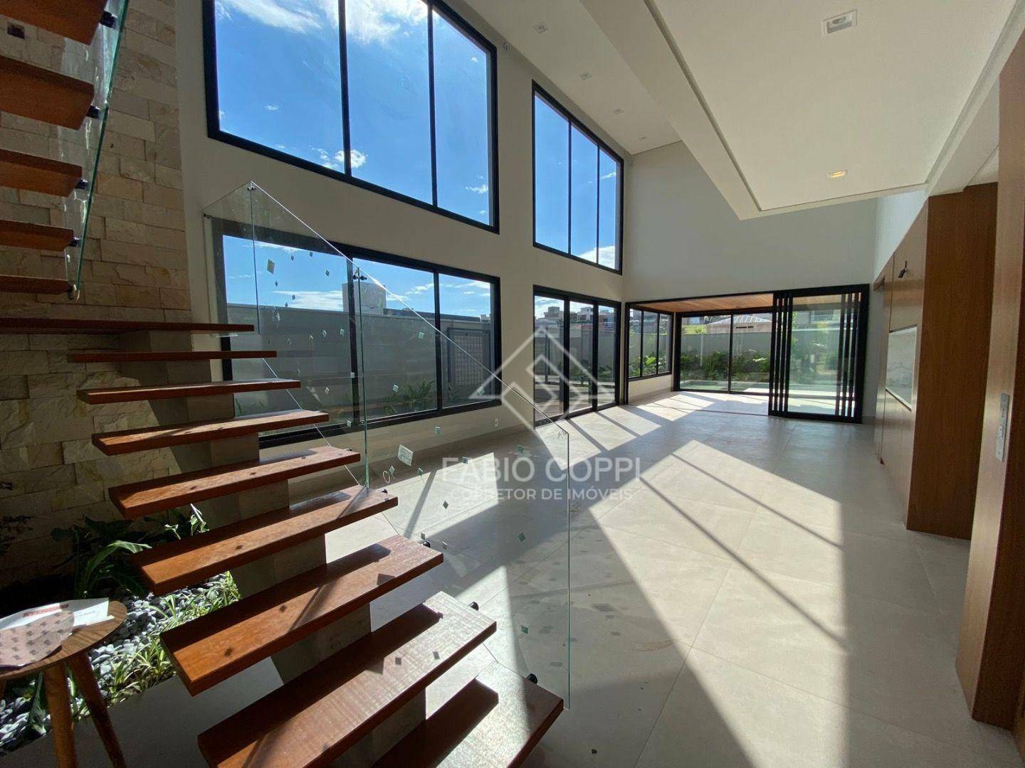 Casa de Condomínio à venda com 4 quartos, 383m² - Foto 2
