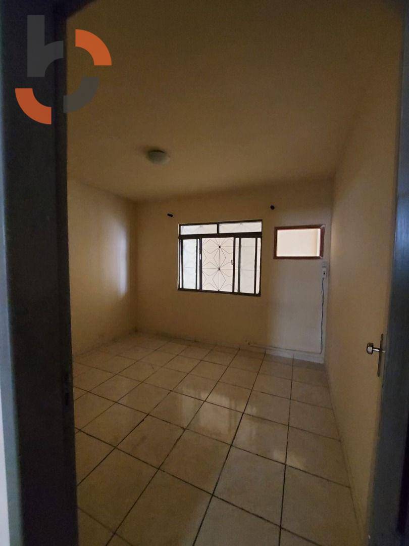 Casa à venda com 4 quartos, 105m² - Foto 15