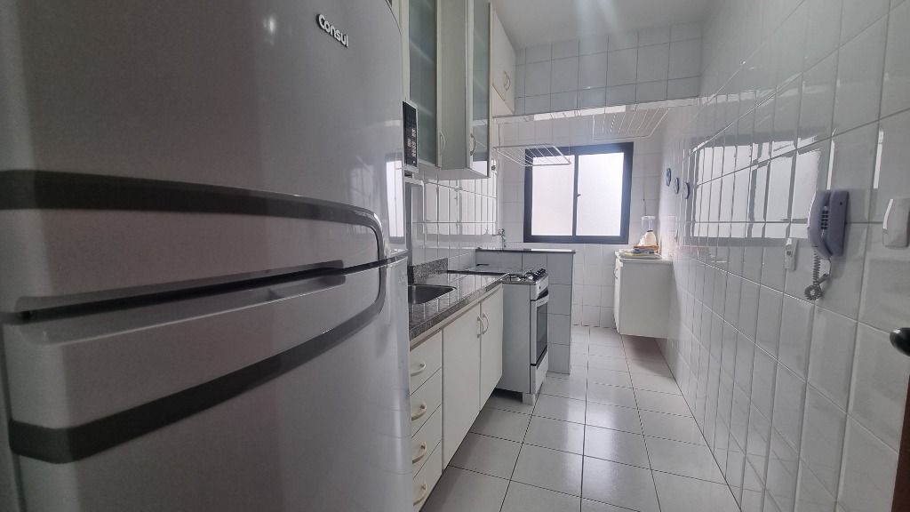 Apartamento à venda com 2 quartos, 76m² - Foto 15