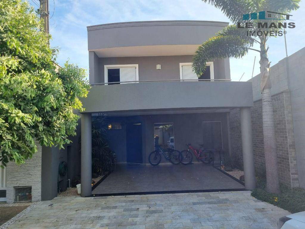 Casa à venda com 3 quartos, 210m² - Foto 14