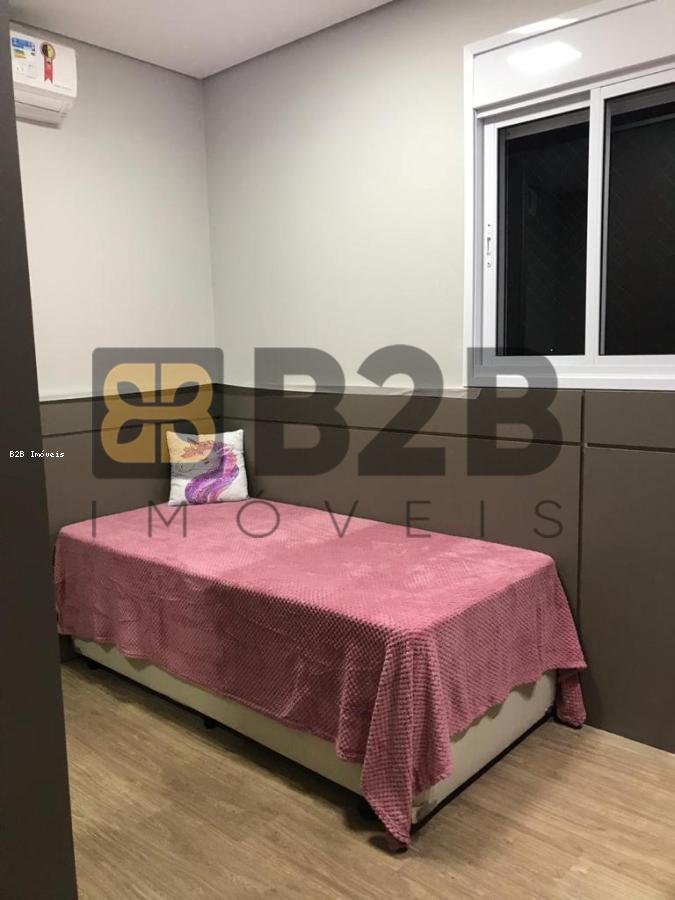 Apartamento à venda com 3 quartos, 81m² - Foto 30