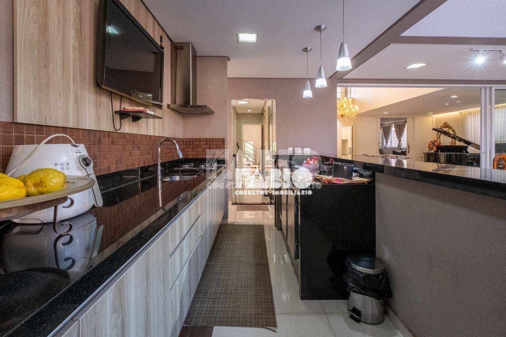 Casa de Condomínio à venda com 4 quartos, 450m² - Foto 27