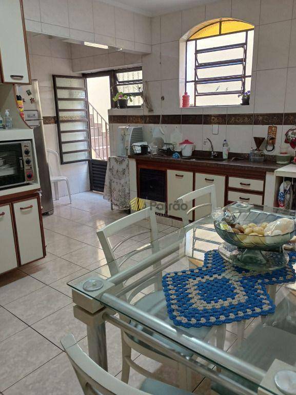 Sobrado à venda com 3 quartos, 188m² - Foto 10