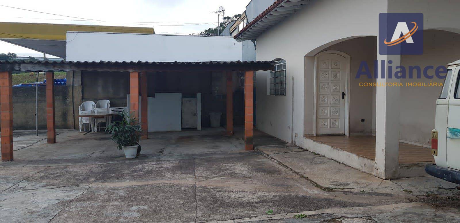 Casa à venda com 6 quartos, 300m² - Foto 55