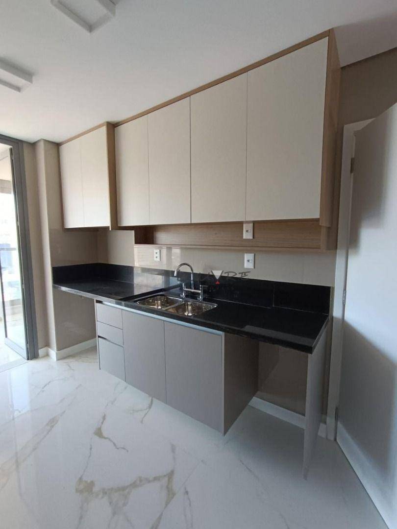 Apartamento à venda e aluguel com 3 quartos, 154m² - Foto 3