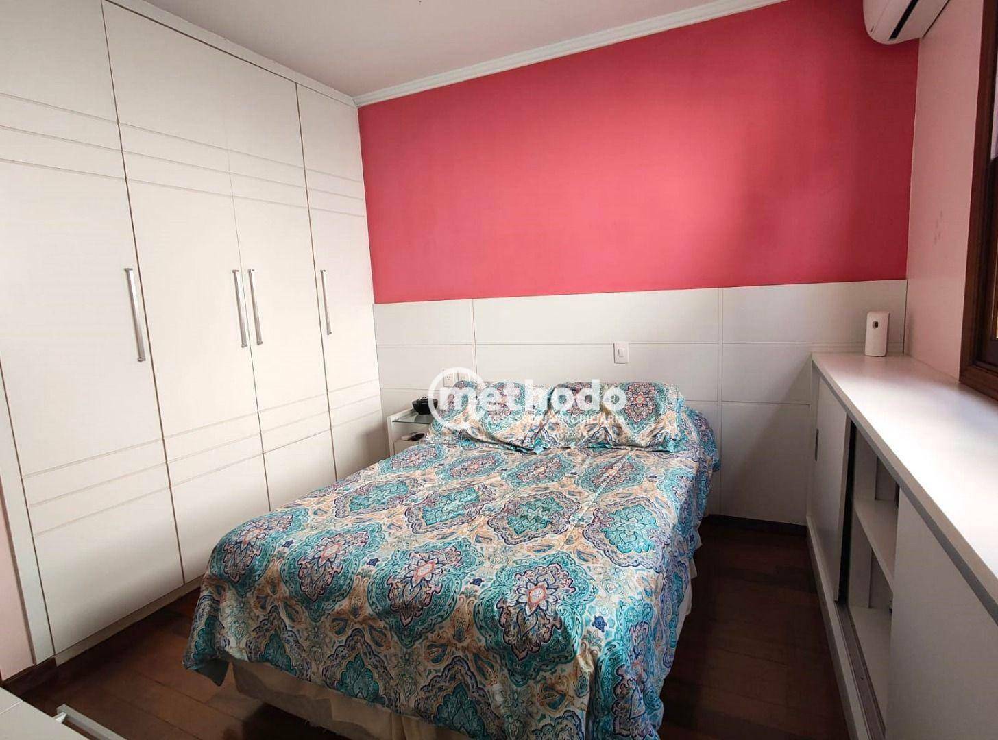 Casa de Condomínio à venda com 4 quartos, 300m² - Foto 24