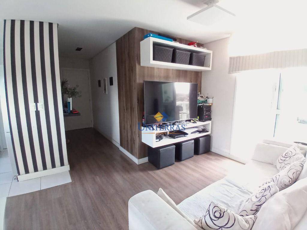 Apartamento à venda com 2 quartos, 71m² - Foto 3