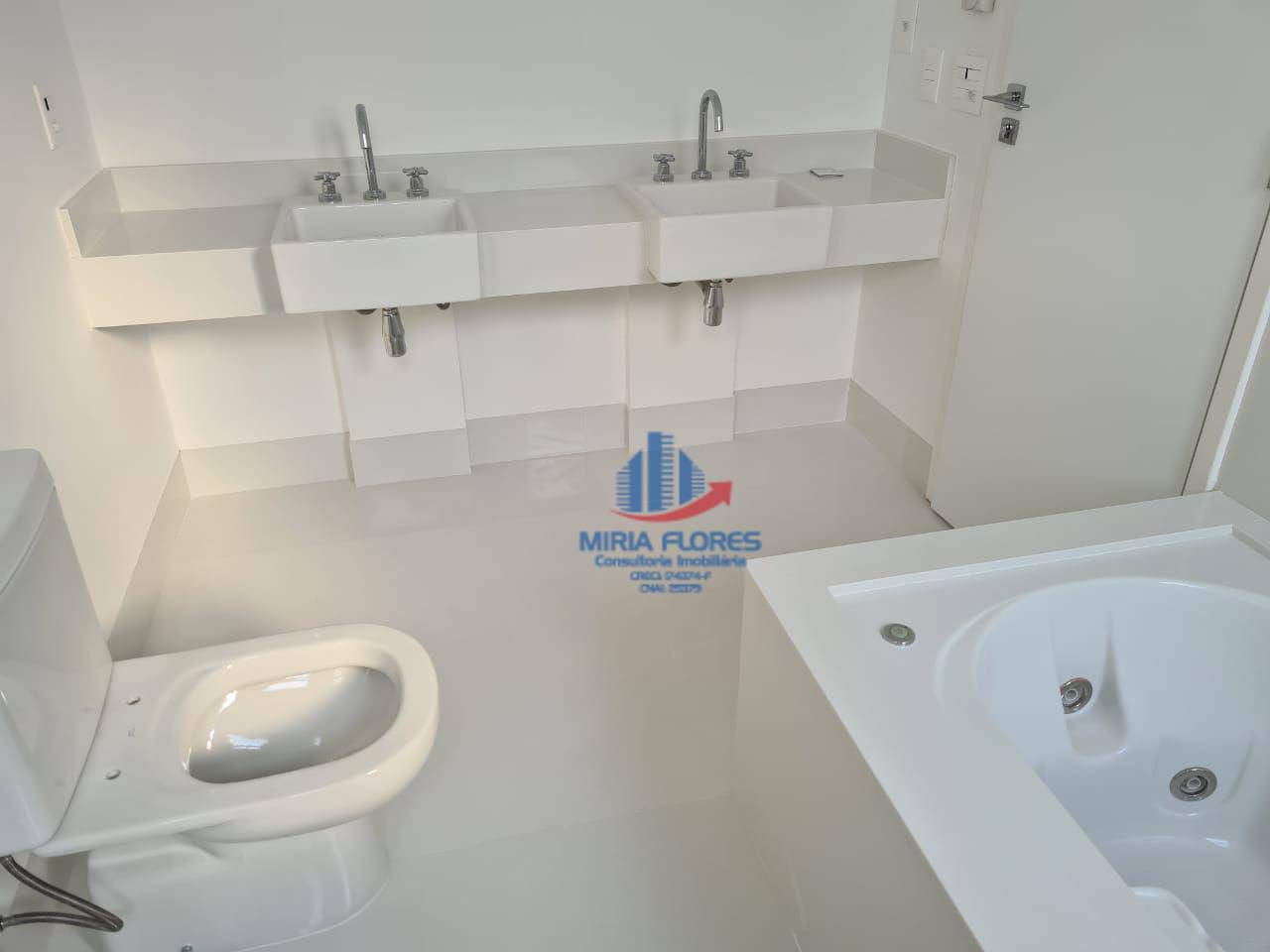 Apartamento à venda com 3 quartos, 205m² - Foto 10