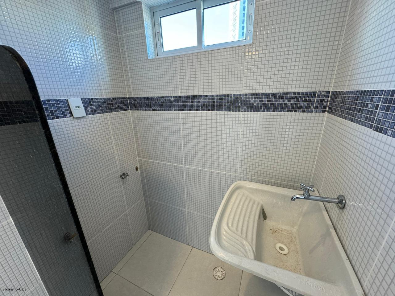 Apartamento à venda com 2 quartos, 58m² - Foto 2