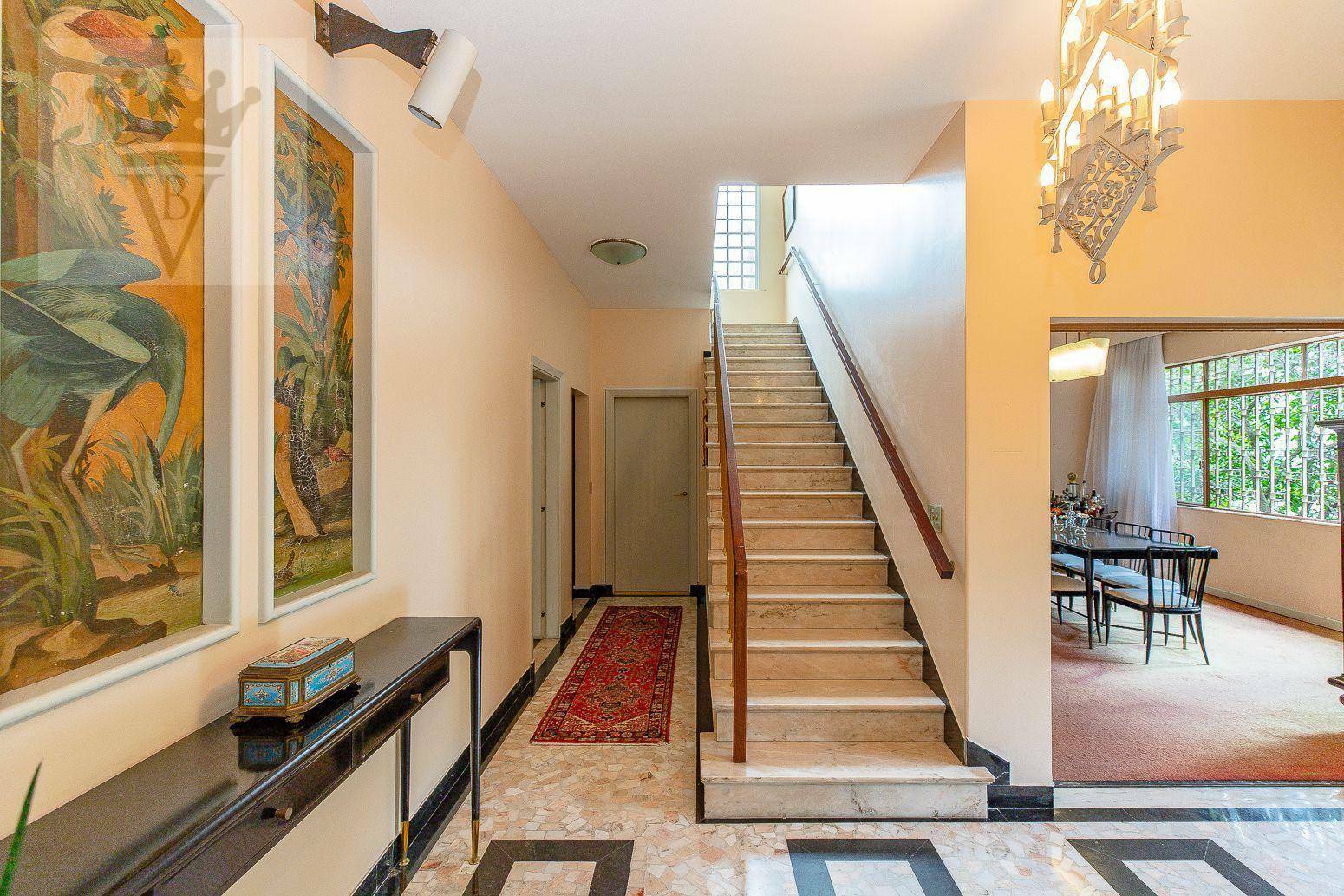 Casa à venda com 3 quartos, 320m² - Foto 4
