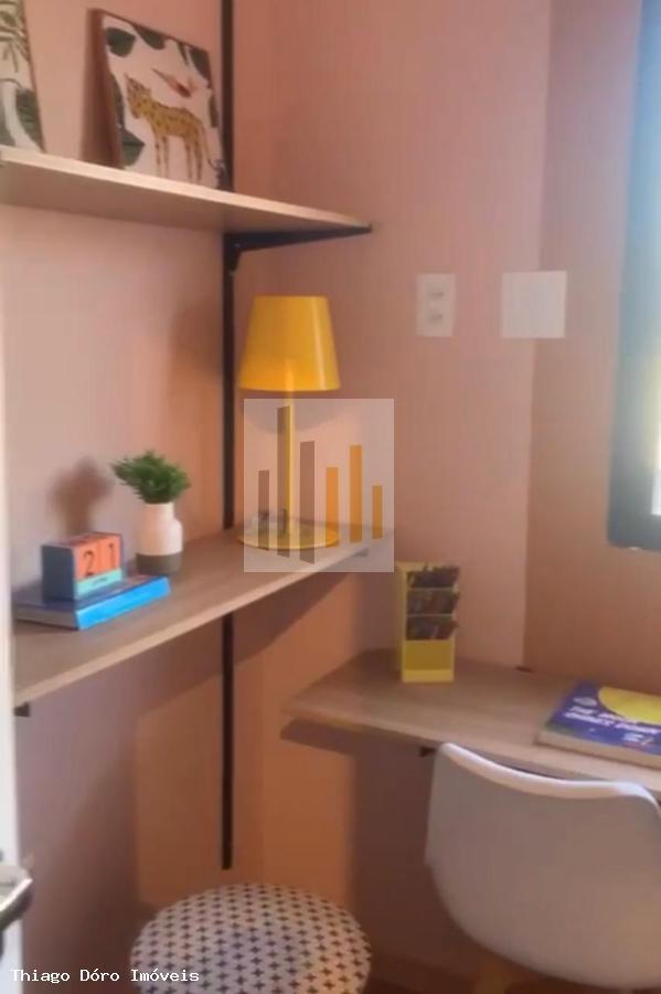 Apartamento à venda com 2 quartos, 38m² - Foto 11