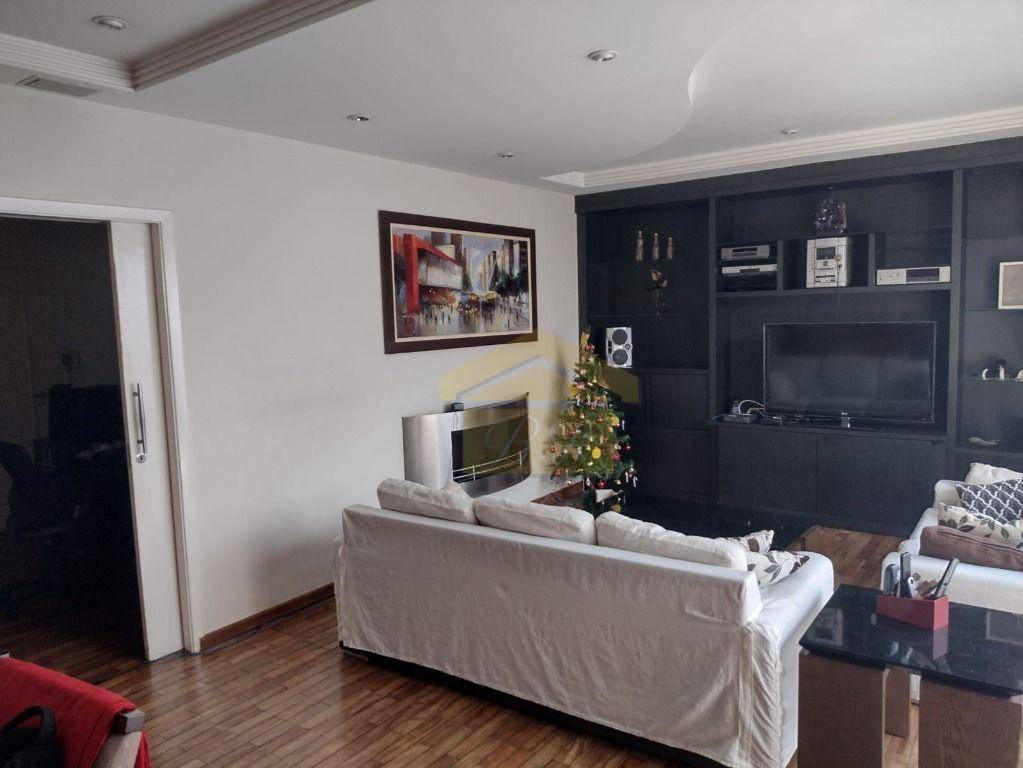 Casa à venda com 3 quartos, 313m² - Foto 2