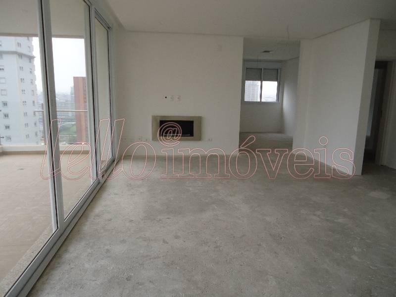 Apartamento à venda com 4 quartos, 210m² - Foto 1