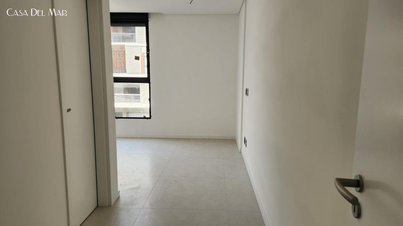 Apartamento à venda com 3 quartos, 123m² - Foto 12