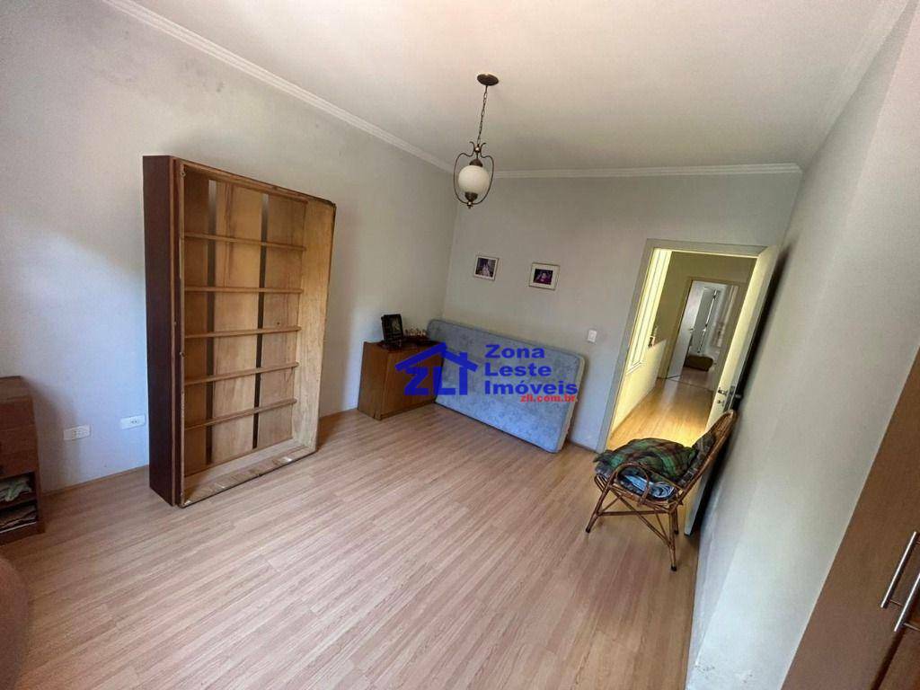 Sobrado à venda com 3 quartos, 267m² - Foto 1