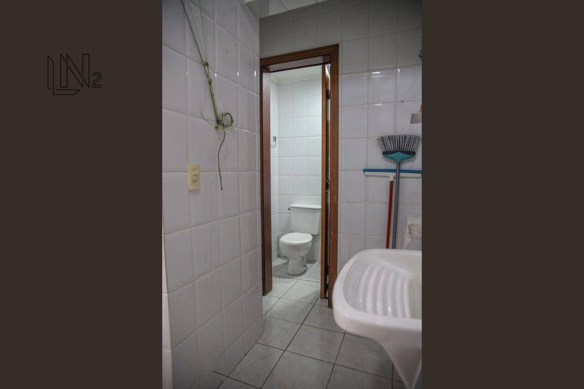 Apartamento para alugar com 3 quartos, 105m² - Foto 46