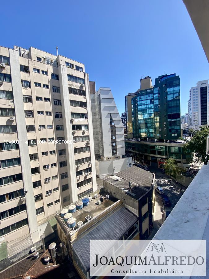 Apartamento à venda com 3 quartos, 119m² - Foto 8