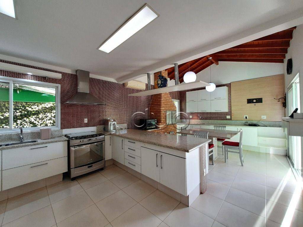 Casa de Condomínio para alugar com 3 quartos, 296m² - Foto 21