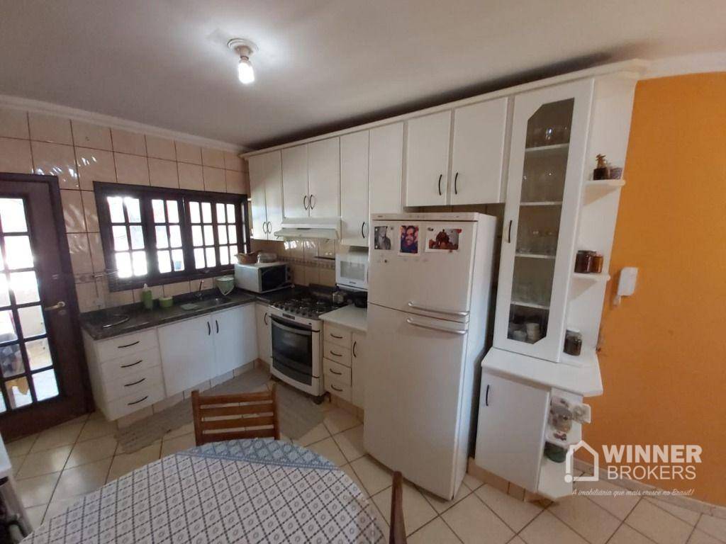 Sobrado à venda com 4 quartos, 445m² - Foto 13