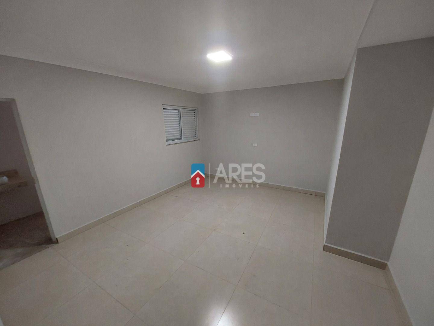 Casa à venda com 4 quartos, 270m² - Foto 8