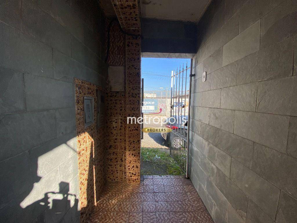 Casa à venda com 3 quartos, 390m² - Foto 2