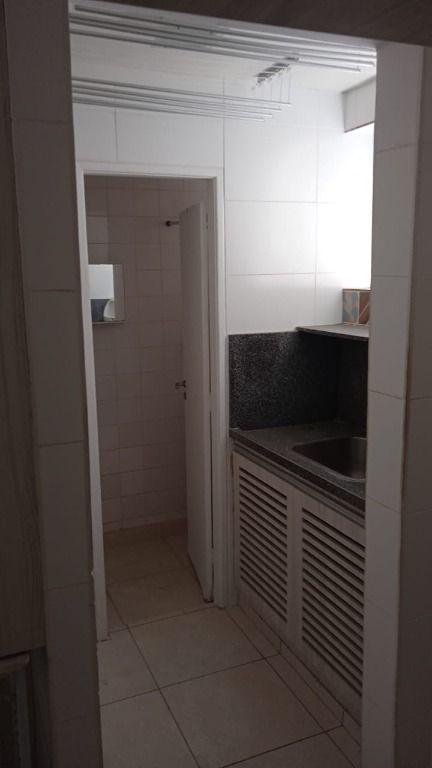 Apartamento à venda com 2 quartos, 78m² - Foto 9