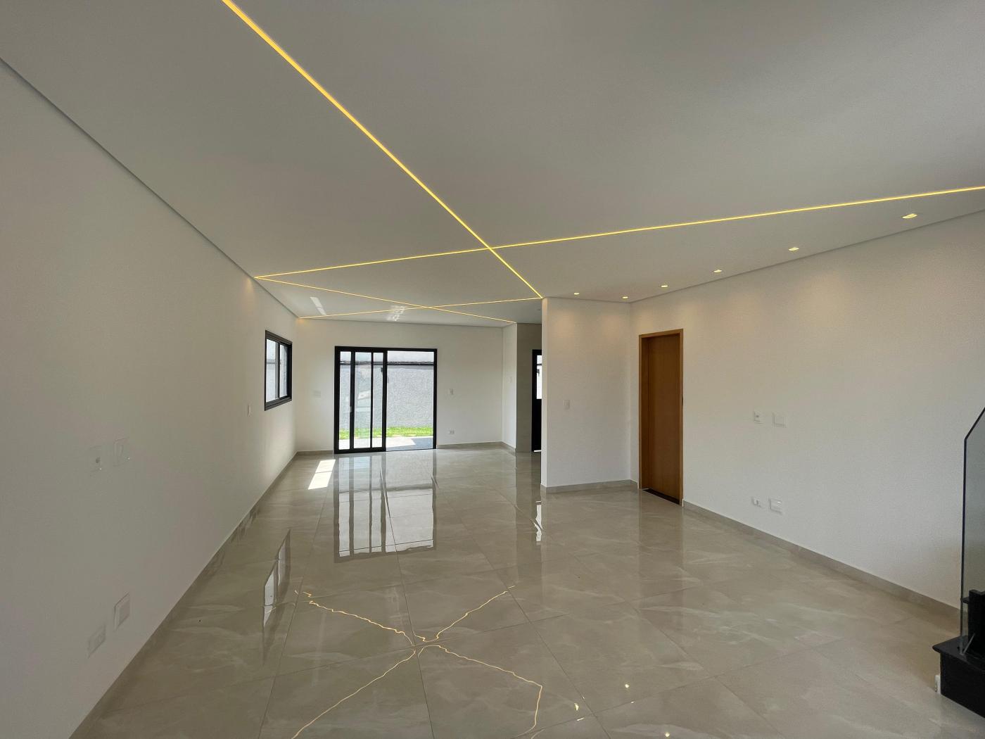 Casa à venda com 3 quartos, 131m² - Foto 8