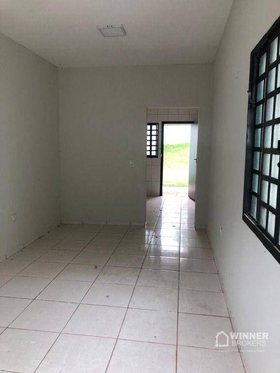 Casa à venda com 2 quartos, 55m² - Foto 4