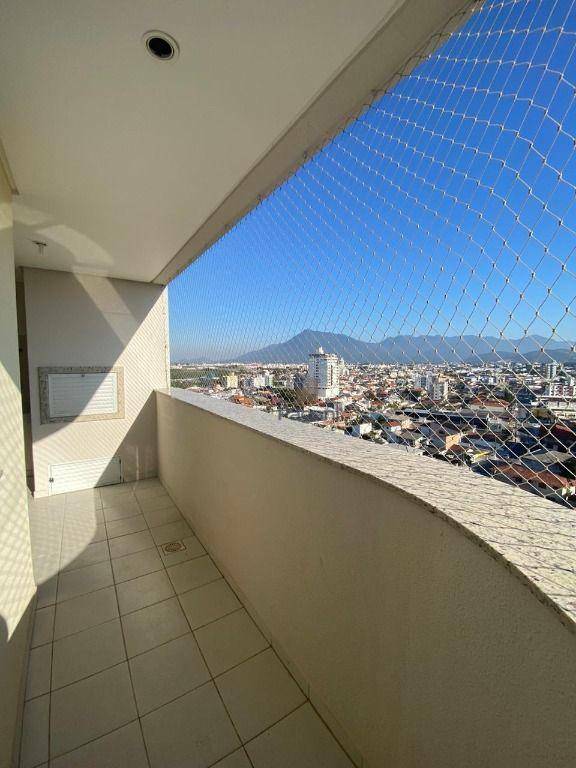 Apartamento à venda com 2 quartos, 83m² - Foto 29