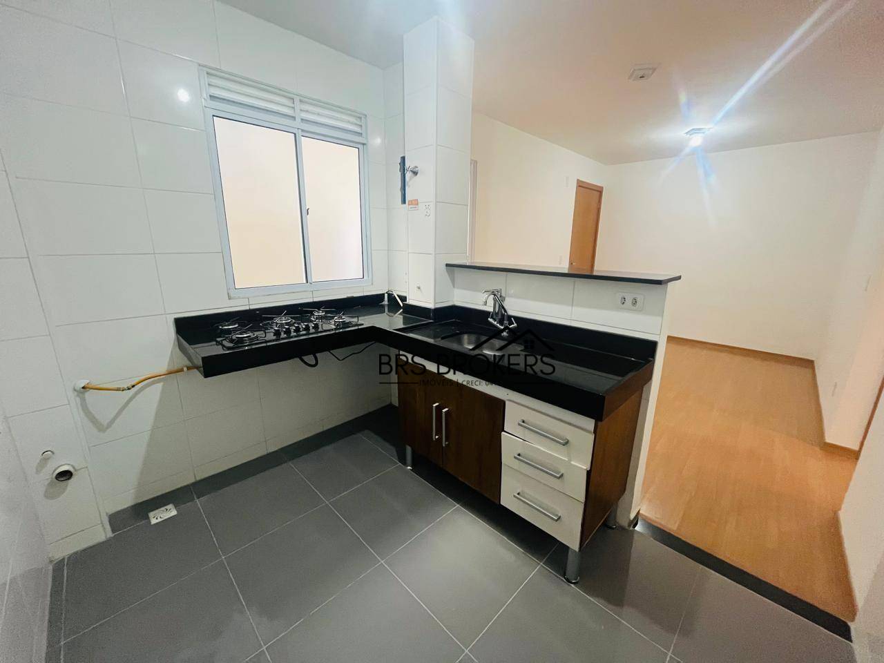 Apartamento à venda com 2 quartos, 38m² - Foto 2