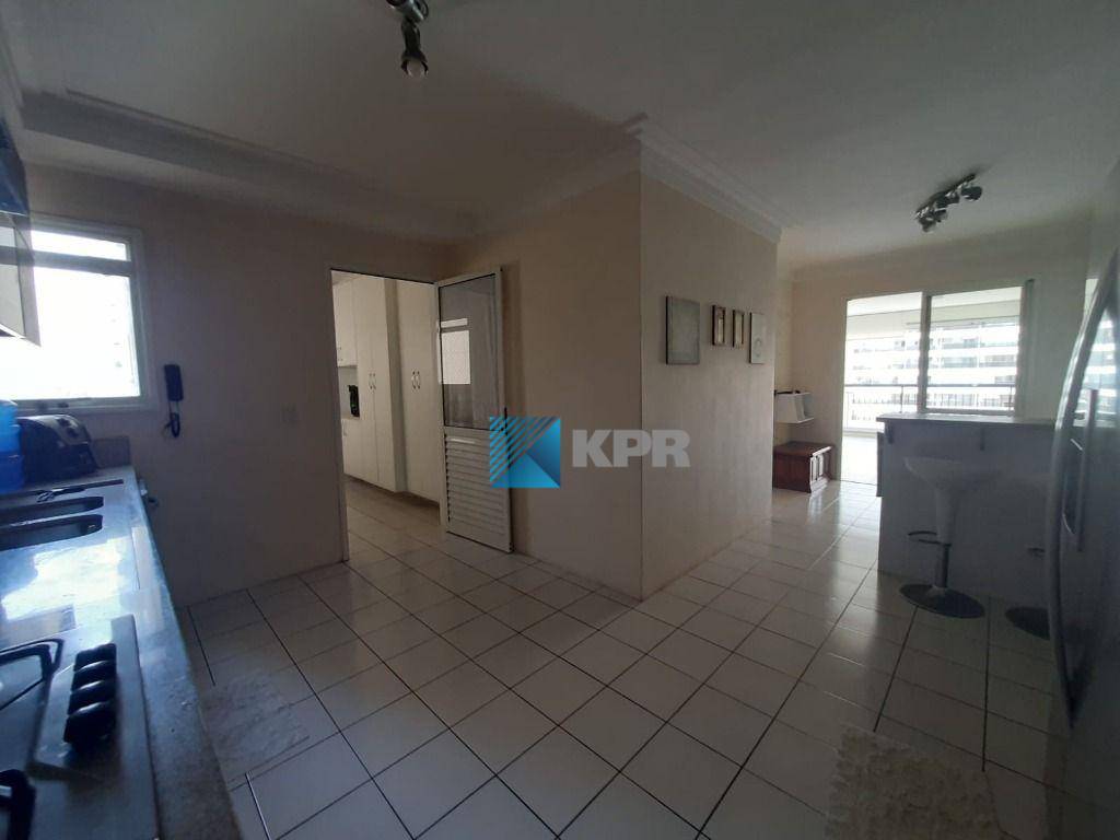 Apartamento à venda com 3 quartos, 194m² - Foto 5