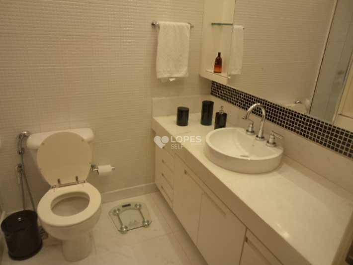 Apartamento à venda com 4 quartos, 169m² - Foto 19