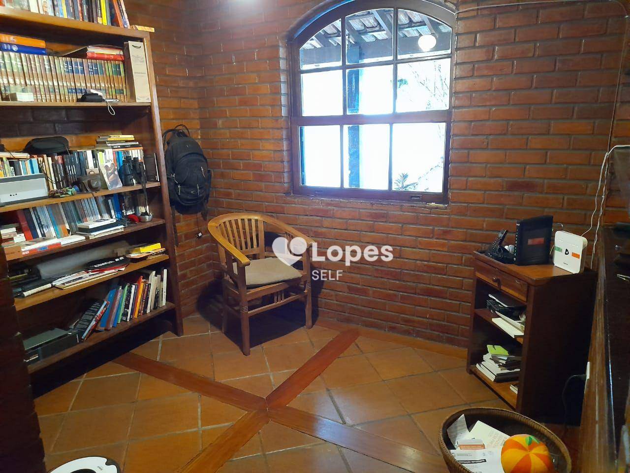 Casa à venda com 4 quartos, 156m² - Foto 11