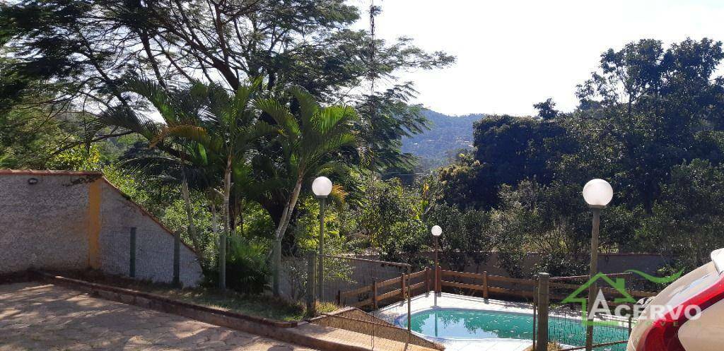 Casa de Condomínio à venda com 4 quartos, 278m² - Foto 8