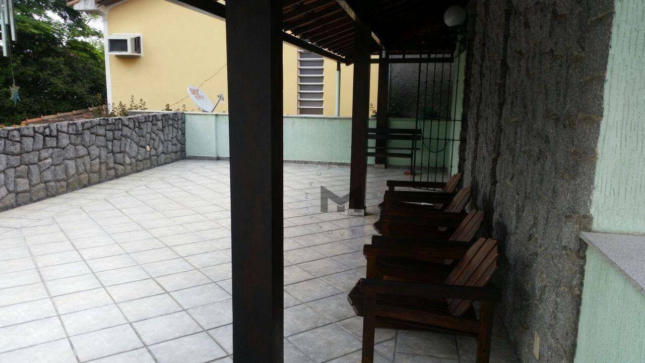 Casa à venda com 5 quartos, 251m² - Foto 30