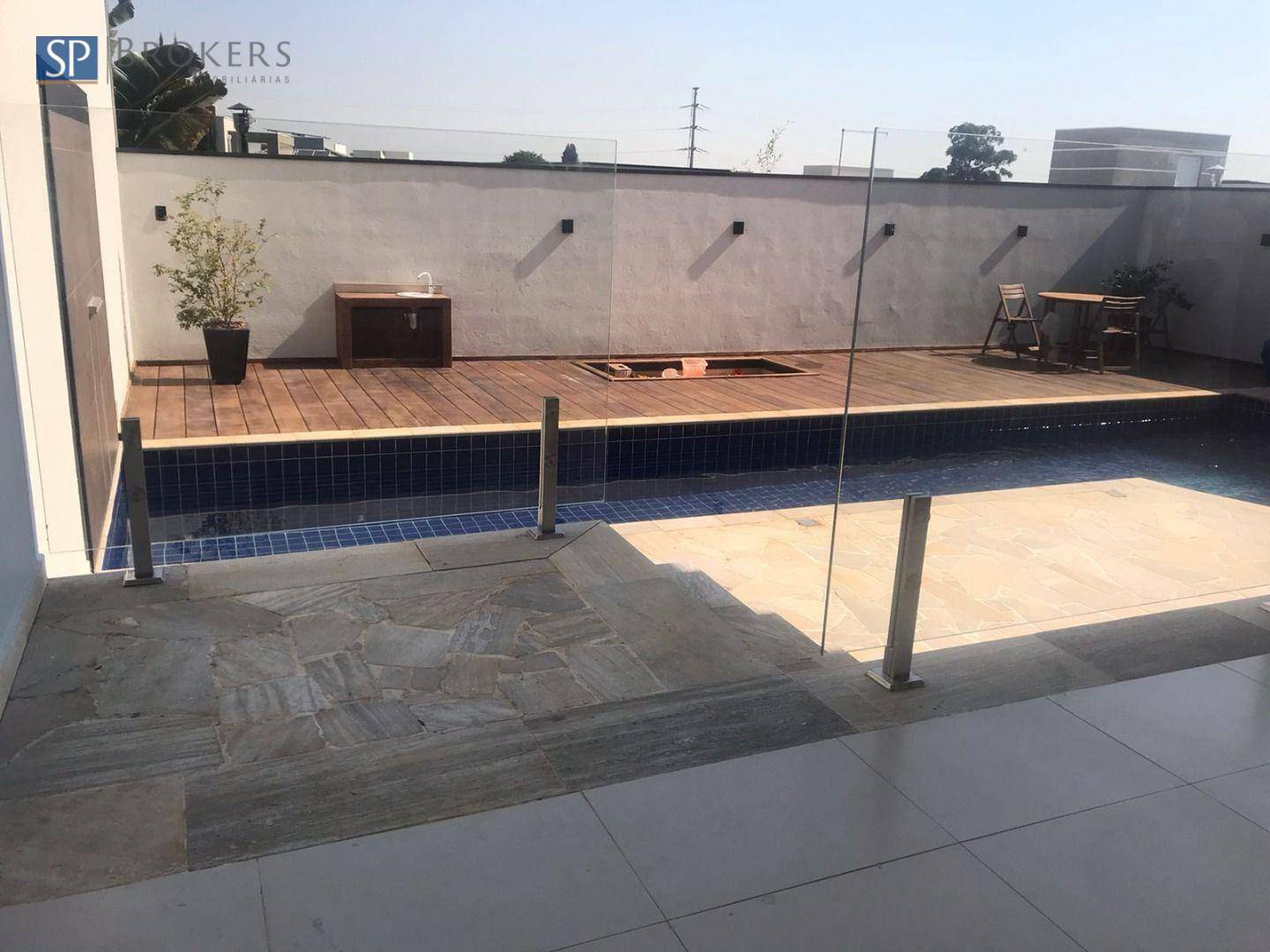 Casa de Condomínio à venda com 4 quartos, 290m² - Foto 3