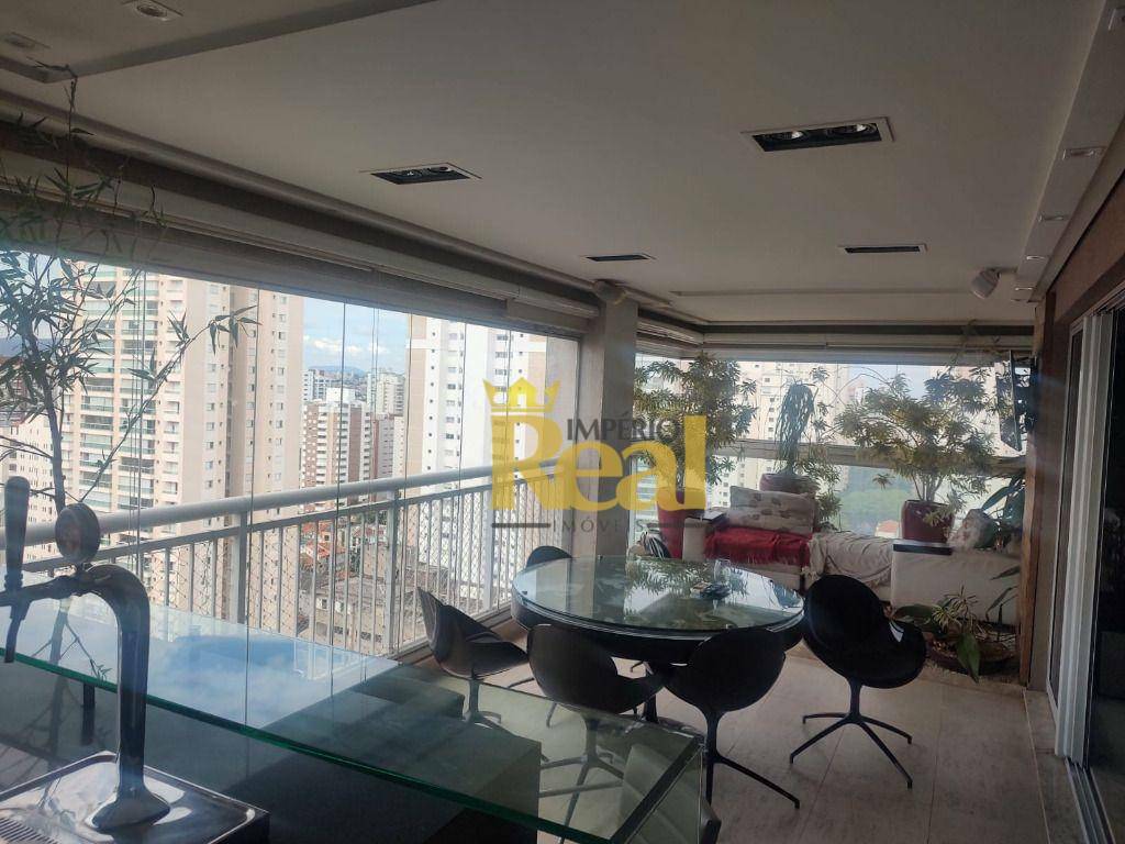 Apartamento para alugar com 3 quartos, 206m² - Foto 4