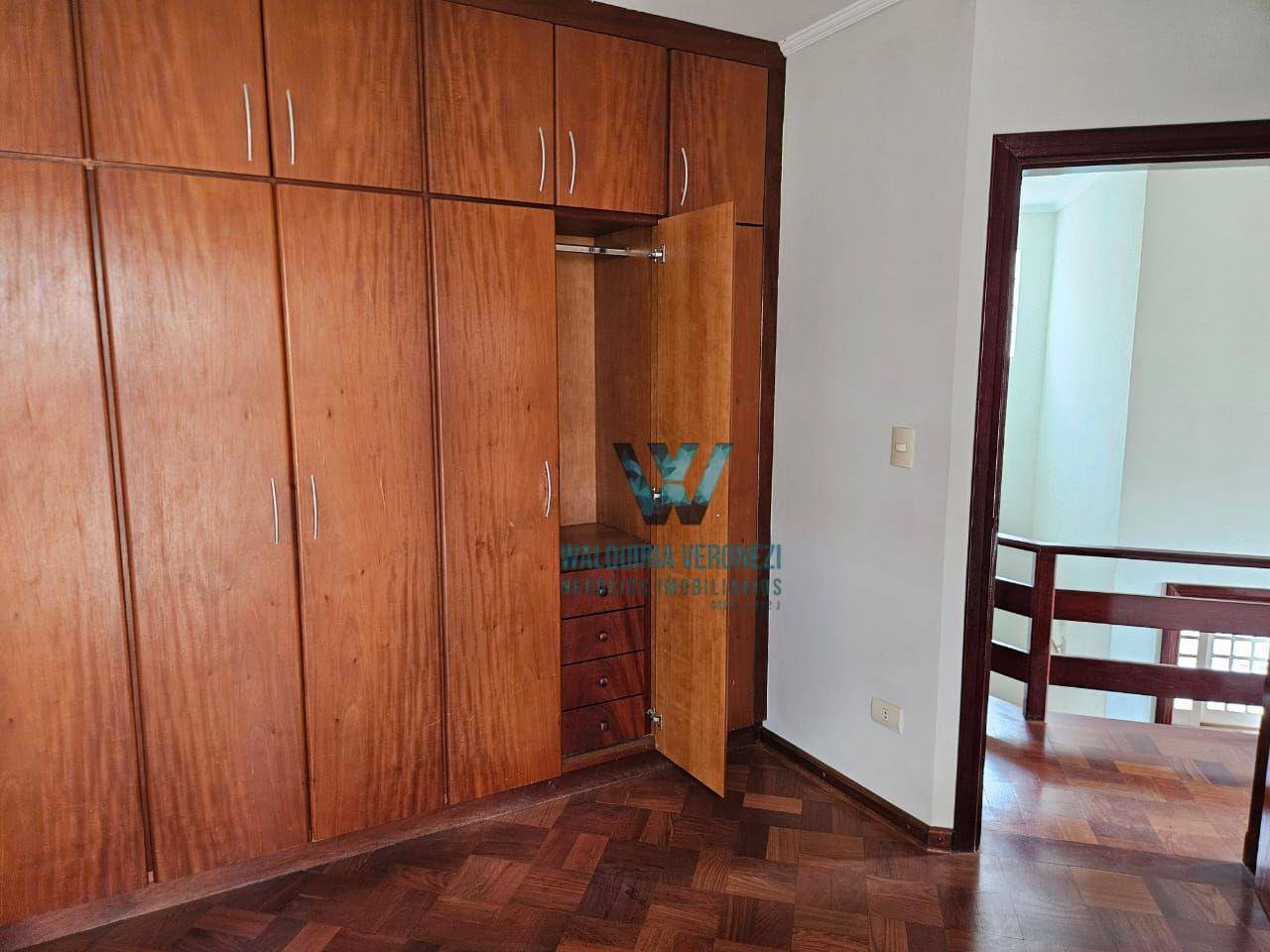 Casa à venda com 4 quartos, 159m² - Foto 18