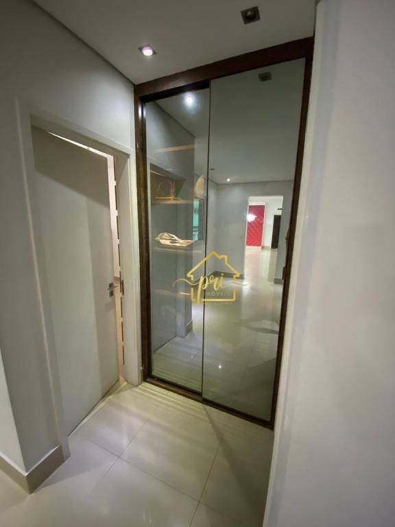 Apartamento para alugar com 3 quartos, 235m² - Foto 19