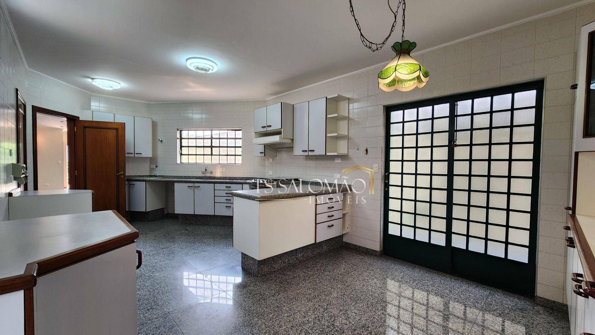 Casa à venda com 3 quartos, 229m² - Foto 25