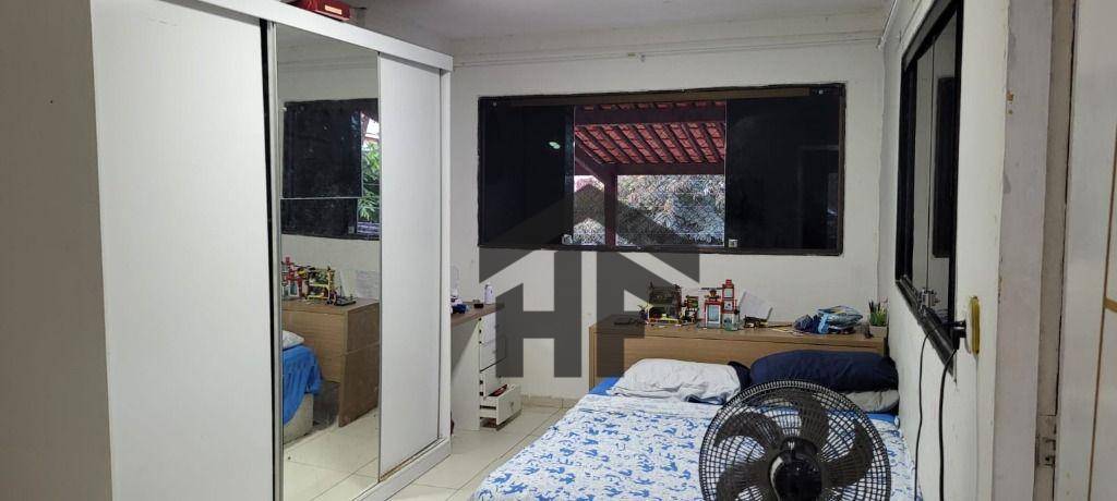 Casa à venda com 5 quartos, 330m² - Foto 4