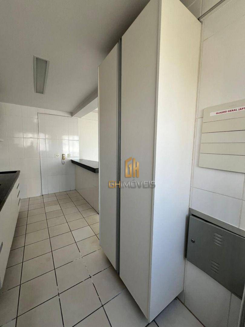 Apartamento à venda com 2 quartos, 66m² - Foto 7